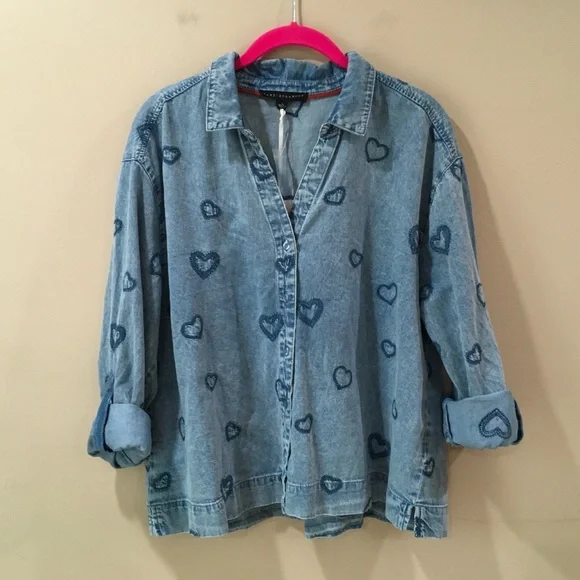 NWT Jane And Delancey Womens L Shirt Heart Print Embroidery Blue Chambray Button - Picture 2 of 7